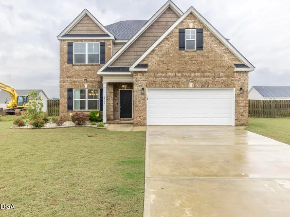 321 Harley Farms Dr, Bonaire, GA 31005