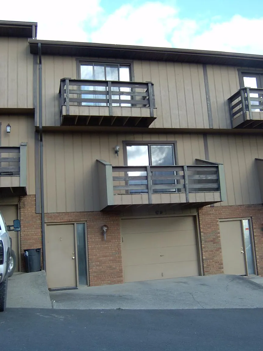 1234 Van Voorhis Rd APT C9 photo 1