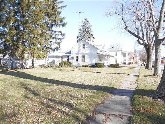2nd image of 216 W Weller St