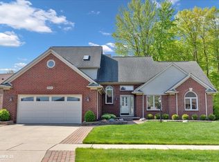 17000 Mary Wood Dr, Macomb, MI
