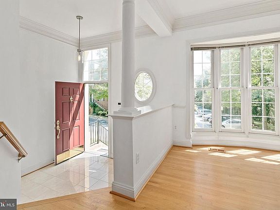 5th image of 1065 Grand Oak Way