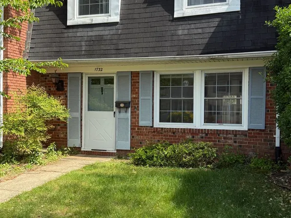 1732 Farmington Ct, Crofton, MD 21114