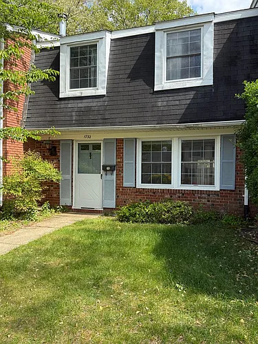 1732 Farmington Ct Photo 1