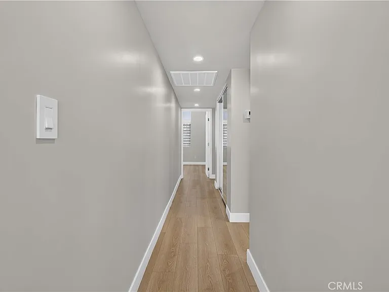 16427 Clymer St — Photo 14