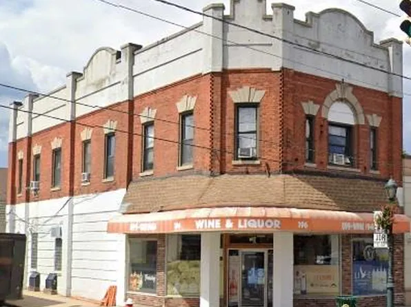 196 Rockaway Avenue, Valley Stream, NY 11580