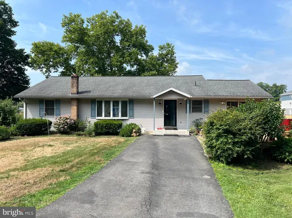 19 Gaul Rd, Sinking Spring, PA 19608