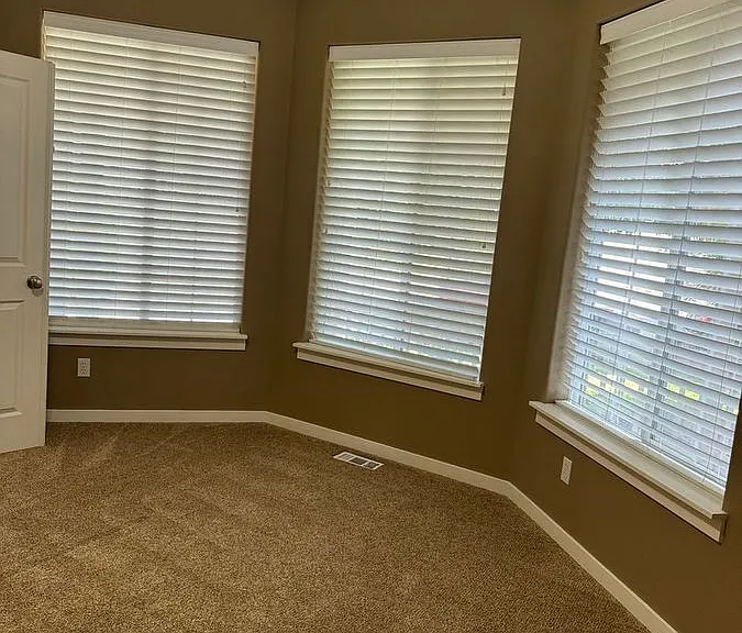 12490 SW Winterview Dr — Photo 10