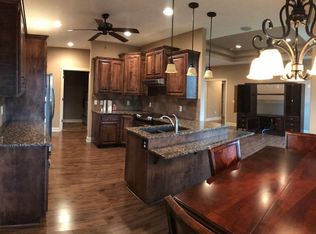 16875 Erskine St, Omaha, NE 68116