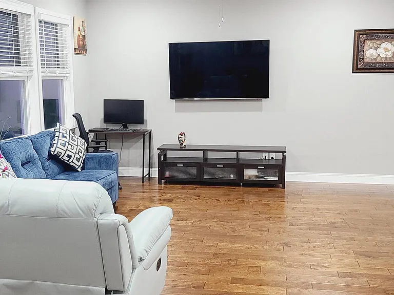 529 Buhrstone Mill Dr — Photo 23