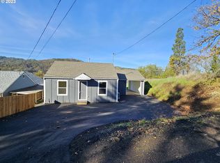 1648 SE Eddy St, Roseburg, OR 97470