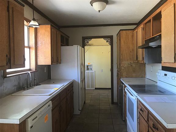 5th image of 607 N 19th St