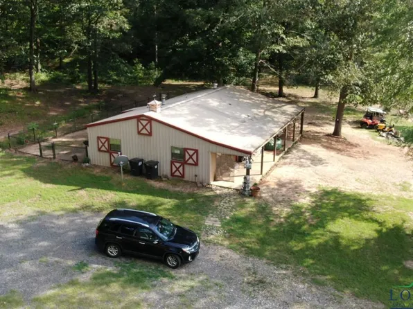 295 Appaloosa Ln, Hallsville, TX 75650