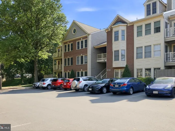 3804 Ridge Knoll Ct Unit 310A, Fairfax, VA 22033