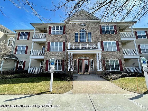 2nd image of 323 Sophee Ln