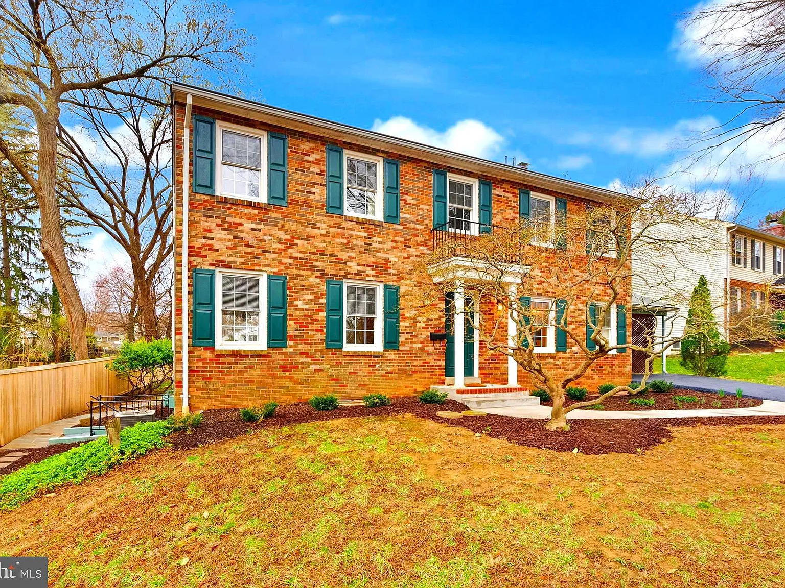 5 bed, 3.5 bath, 3360 sqft, $5,800 — Photo 4
