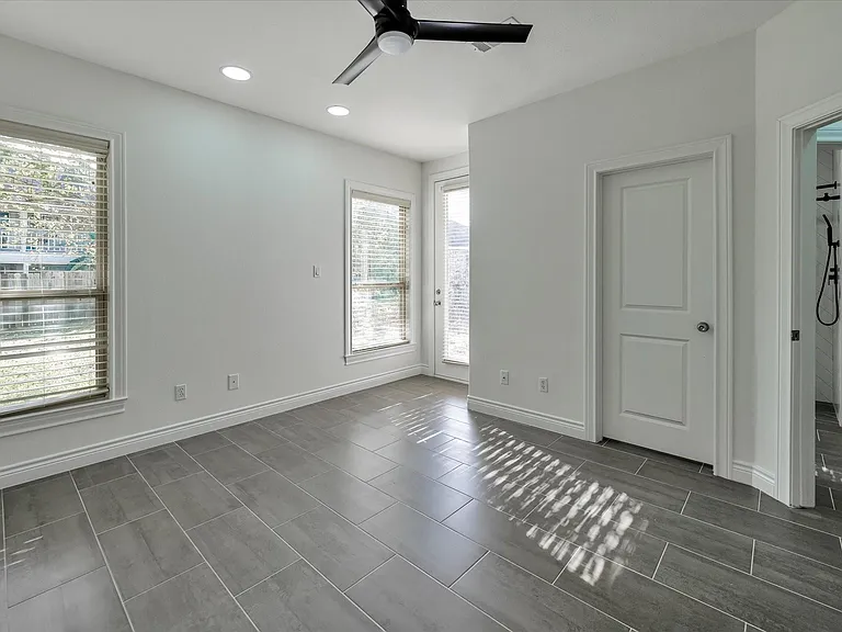119 Capetown Ln — Photo 30