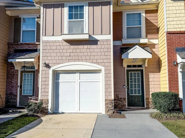 2077 Lakeshore Overlook Dr NW, Kennesaw, GA 30152