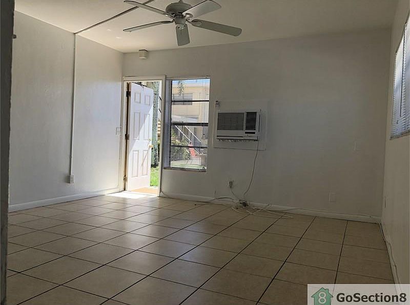 2nd image of 2275 NE 12th St APT 7