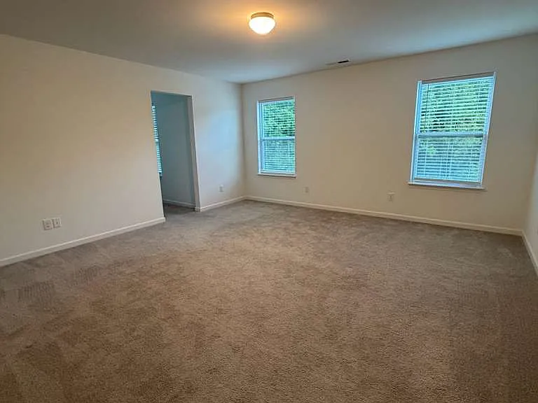 4038 Monteray Cir — Photo 9