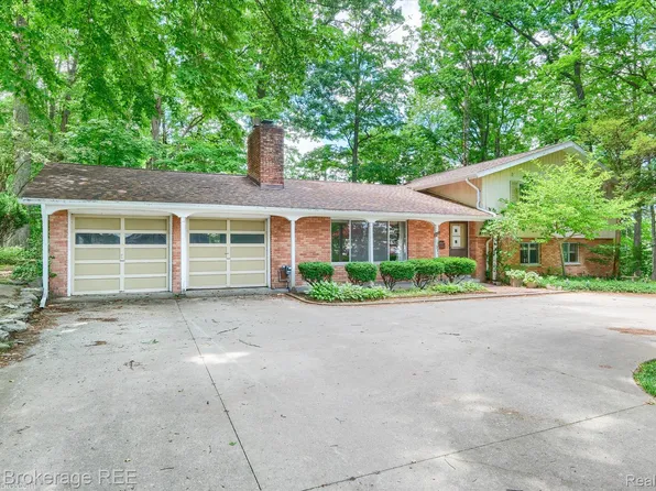575 Bancroft St, Imlay City, MI 48444