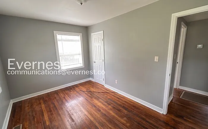 516 Athens Ct — Photo 8