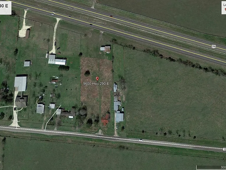 9600 Highway 290 E — Photo 1