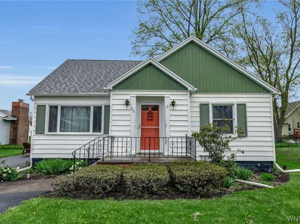 306 W 7th St, Dunkirk, NY 14048