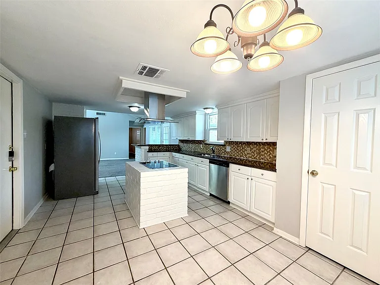 22315 Waynoka Rd — Photo 8