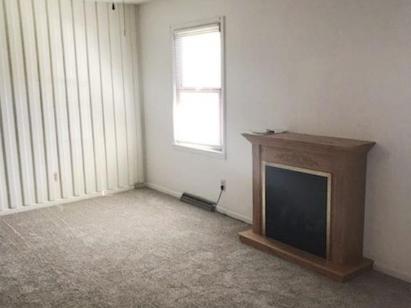 4th image of 2614 2nd Street Ct