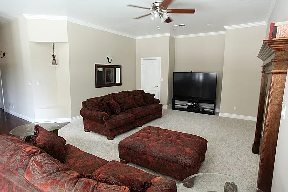 11601 Palm Ave — Photo 14