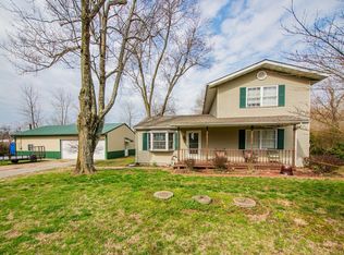 13995 N Link Ln, Mount Vernon, IL 62864