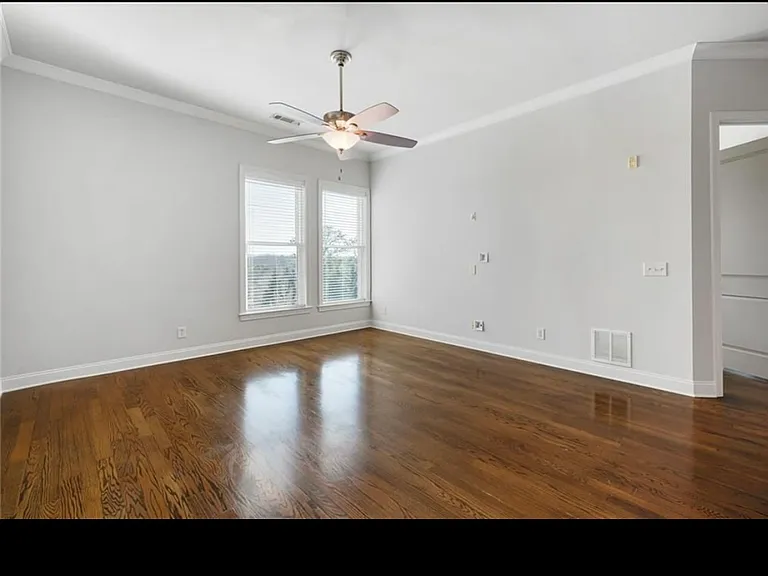 360 Chambers St #311 — Photo 6
