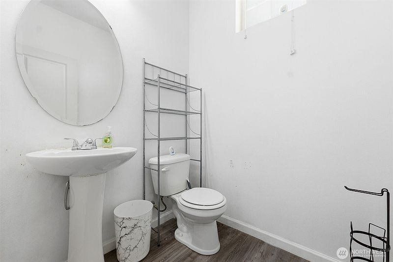 4th image of 19028 111th Avenue Ct E