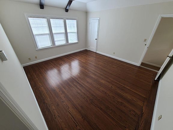 5th image of 1218 Bellevue Ave APT 10