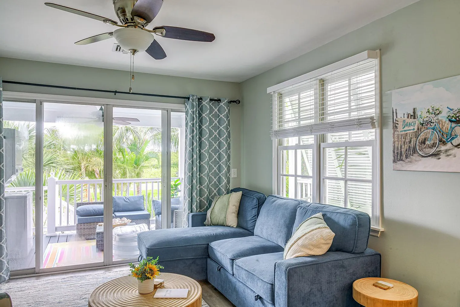 2 bed, 1.0 bath, 775 sqft, $8,605 — Photo 1