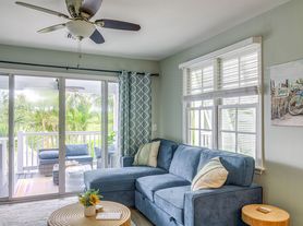 28 Merganser Ln, Key West, FL