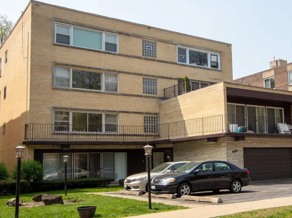 949 Pleasant St #1AW, Oak Park, IL 60302