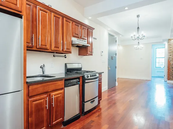 253 Jefferson Street image 1 of 21