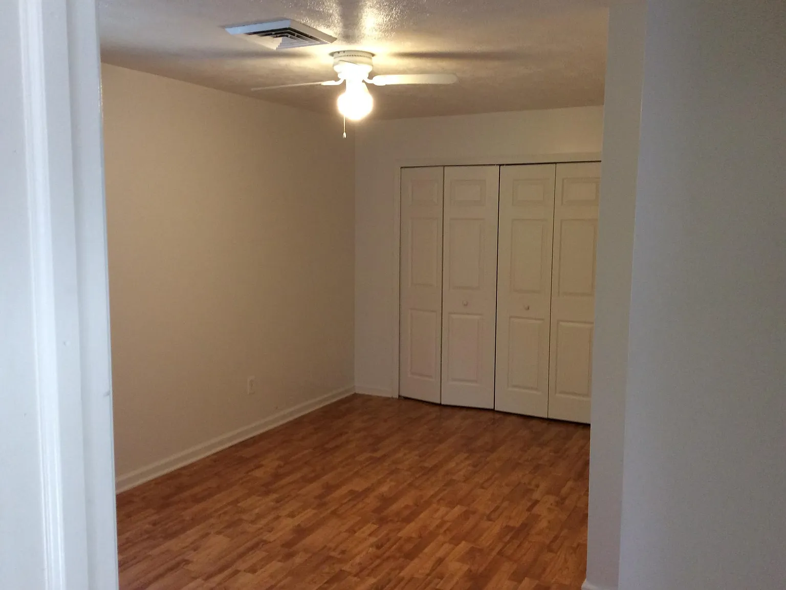 128 Wellington St — Photo 4
