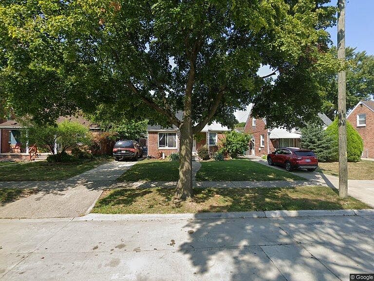1st image of 1748 Venice St
