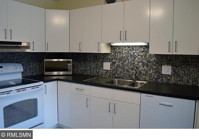 1st image of 6615 Lake Shore Dr #309