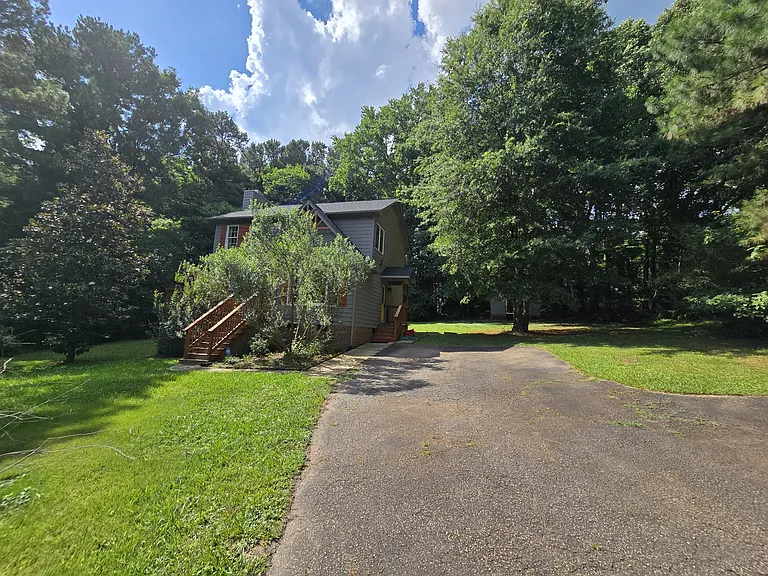 2808 Livery Way — Photo 9