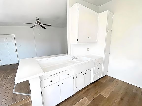 5th image of 2322 Lincoln Park Ave #7