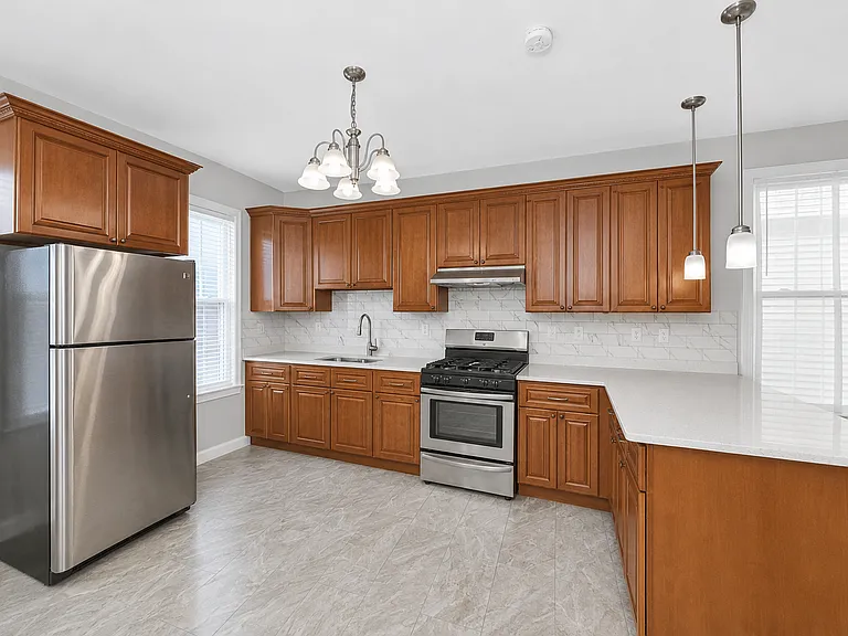 21 Cross St #1 — Photo 1