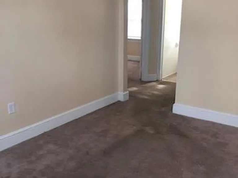 2310 Richmond Ave — Photo 2