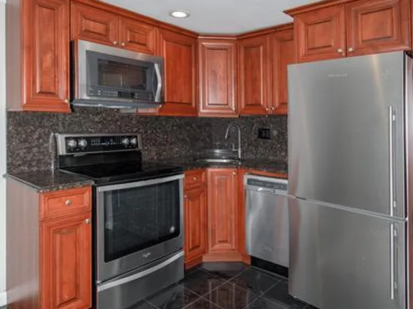 Fairfield At The Village Of Brightwaters, 140 Orinoco Dr, Brightwaters, NY 11718