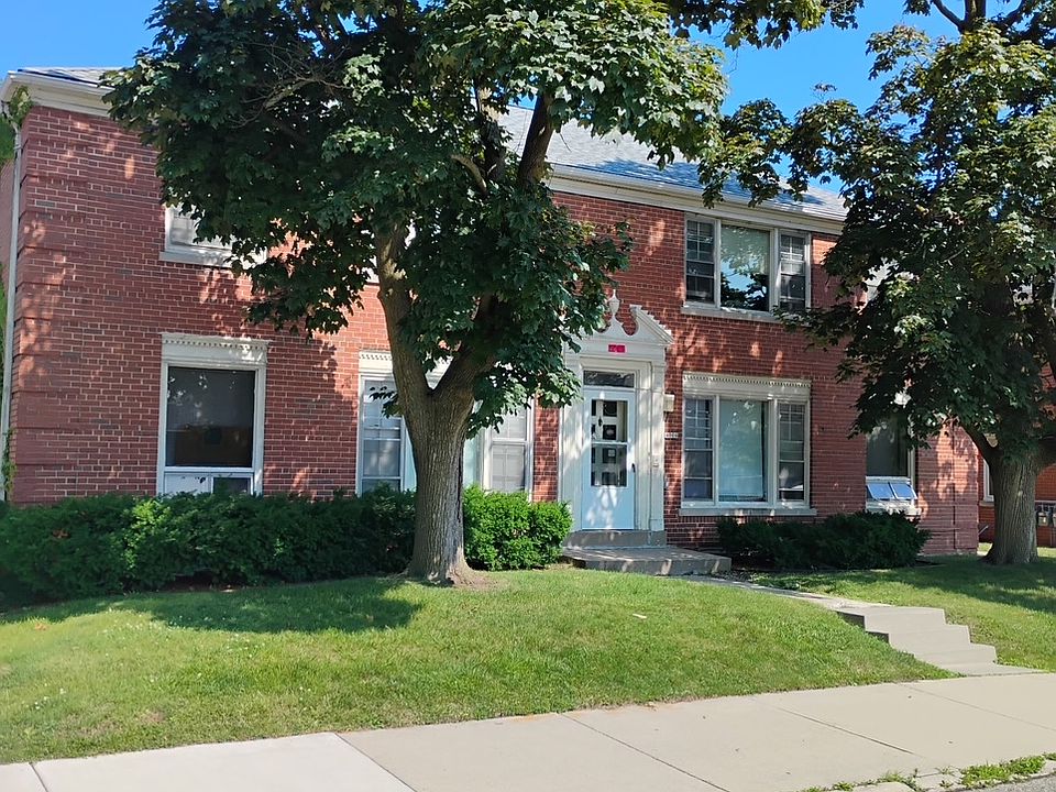 1st image of 4006 N Woodburn St APT 4
