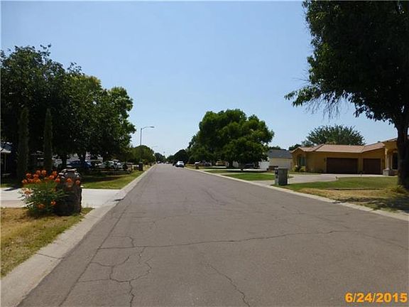 3rd image of 5338 E Windrose Dr