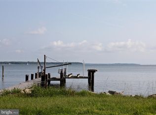 1424 E West Shady Side Rd, Shady Side, MD 20764