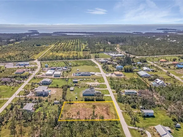 4695 Gulf Shore Rd, Saint James City, FL 33956